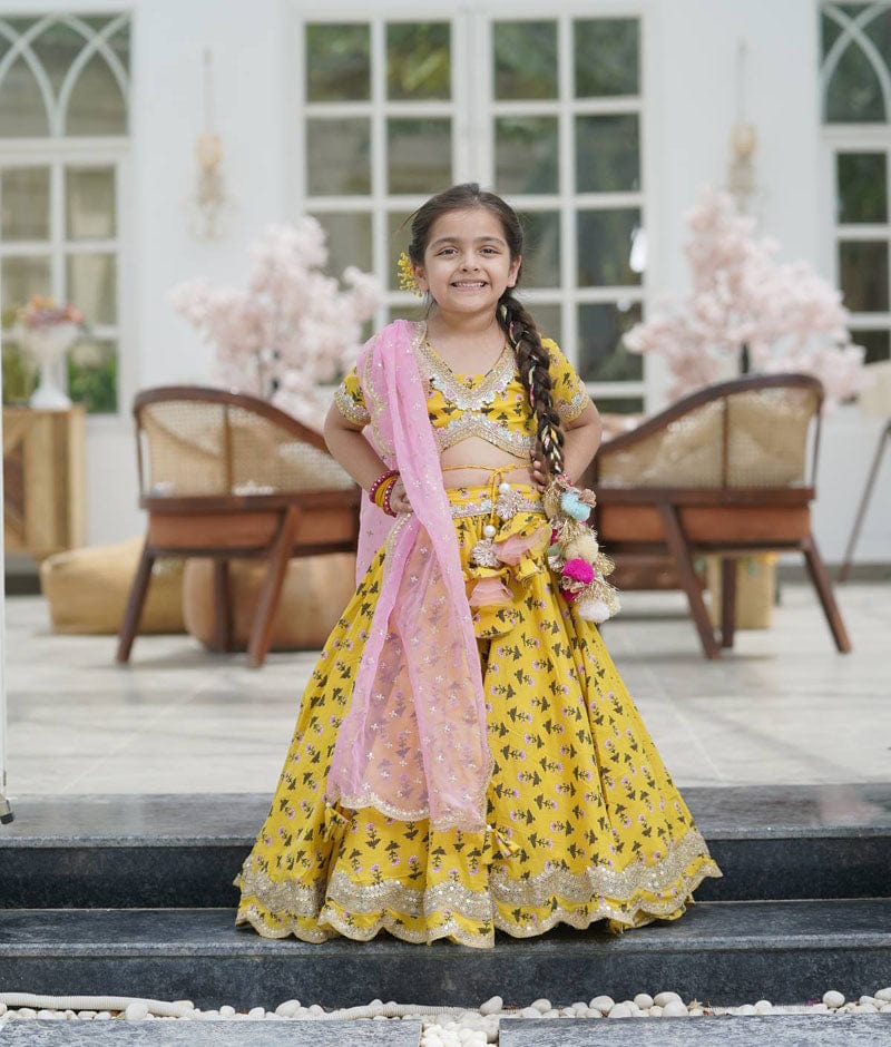 Buy HIRVI CREATION Kids Traditional Pattu Pavadai Green Lehenga Choli Dress  Girl's (_12-18 Months_) at Amazon.in